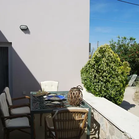 Apartment Sklipi Episkopion (Syros)